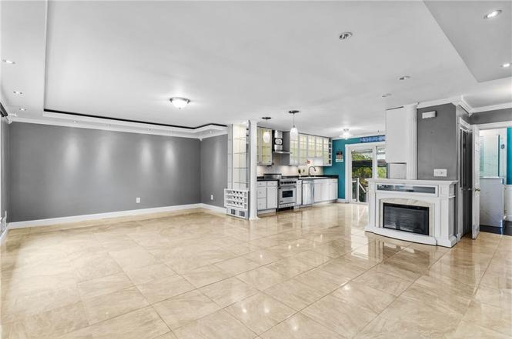 Building Photo - 45-47 Clym Street