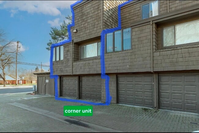 Primary Photo - 501 Rose Ave