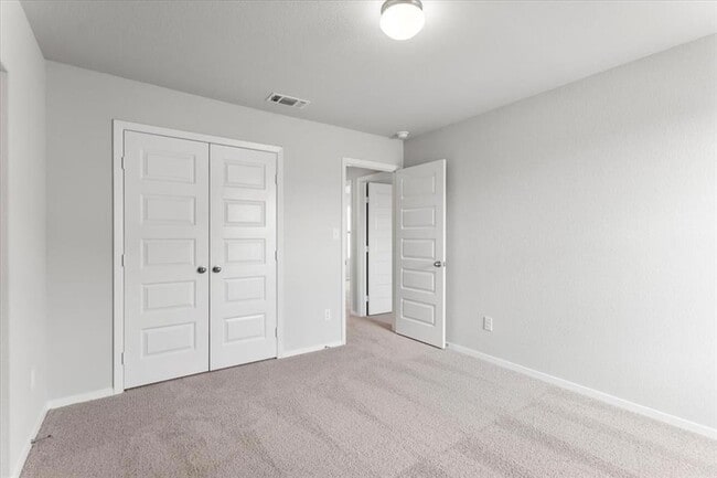 Building Photo - 2617 Totley Rd