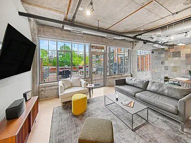 Building Photo - 315 2nd St