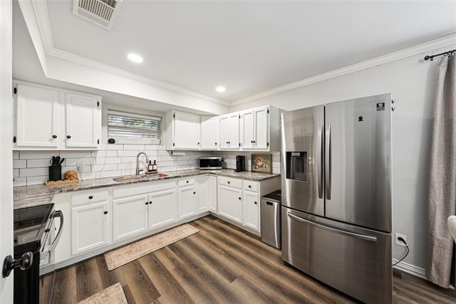 Building Photo - 2923 Wanda Way