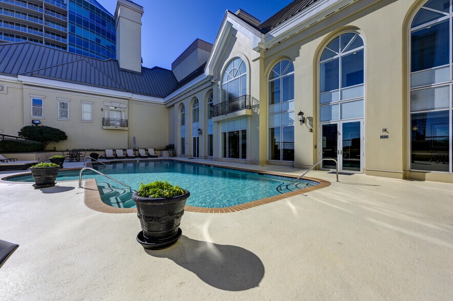 Building Photo - 3334 Peachtree Rd NE