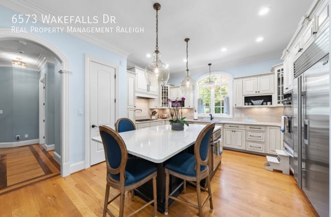 Building Photo - 6573 Wakefalls Dr