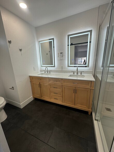 Building Photo - 2328 N Bristol View Ct