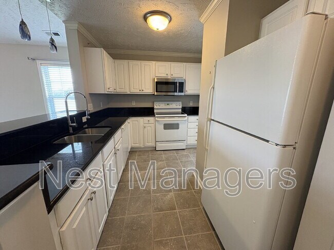 Building Photo - 3330 Harbour Pointe Pl