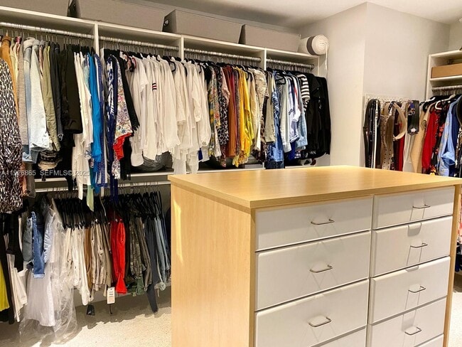 Building Photo - 9121 SW 85th St