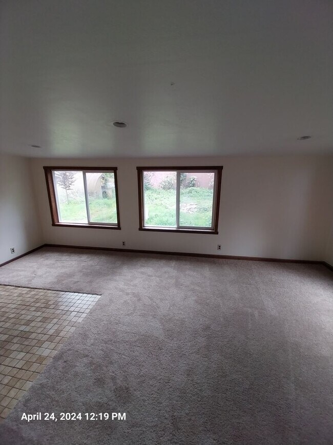 Building Photo - 19915 SW Muddy Valley Rd