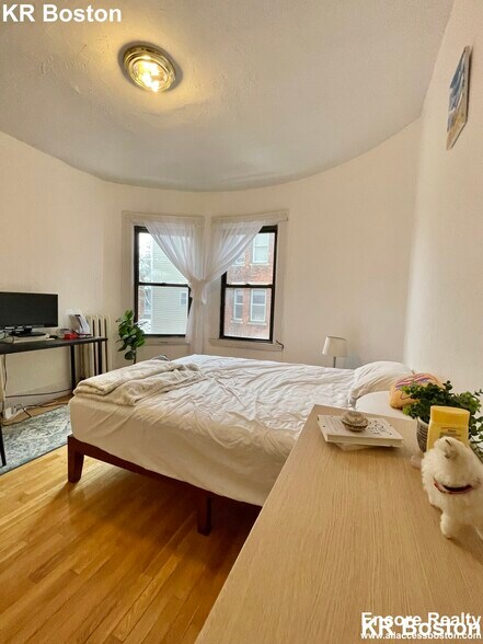 Building Photo - 235 Harvard Ave