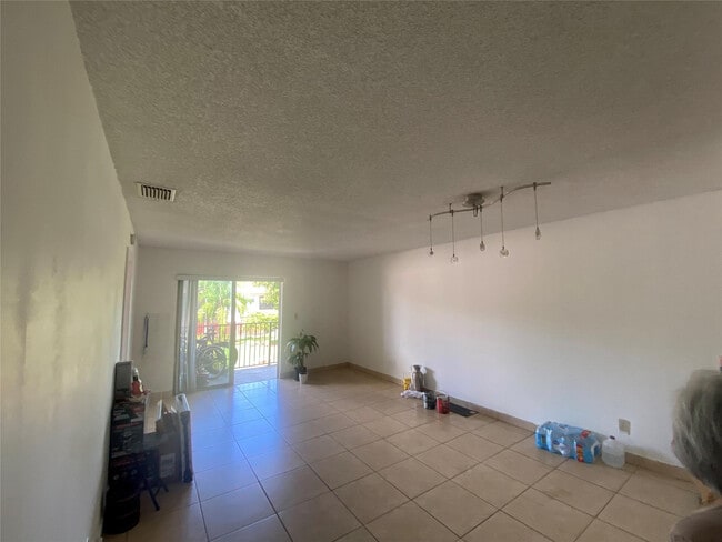 Building Photo - 6800 Nova Dr