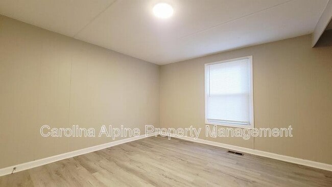 Building Photo - 116 Drum Rd