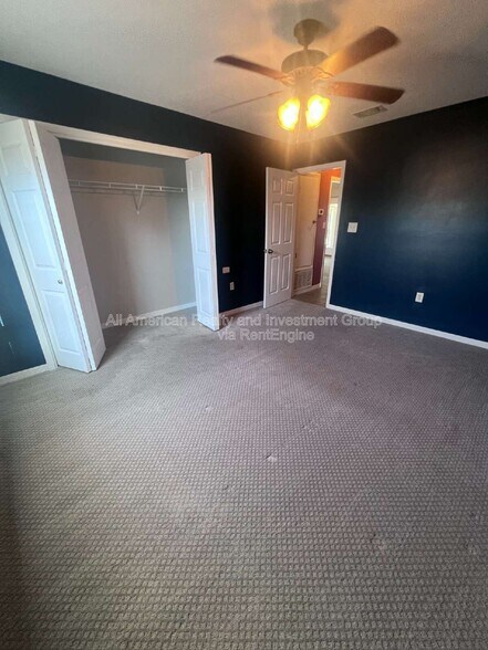 Building Photo - 2220 Kerra Ln