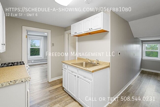 Building Photo - 12 Elm St