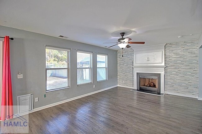 Building Photo - 315 Connor Ct