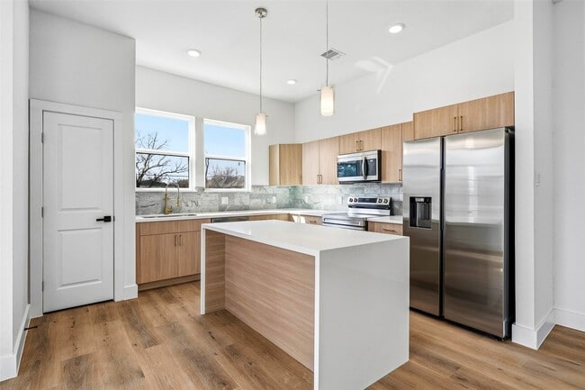 Building Photo - 4205 Allston St