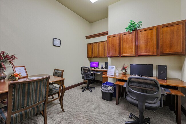 Building Photo - 14950 W Mountain View Blvd