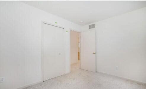 Building Photo - 905 Wildt St