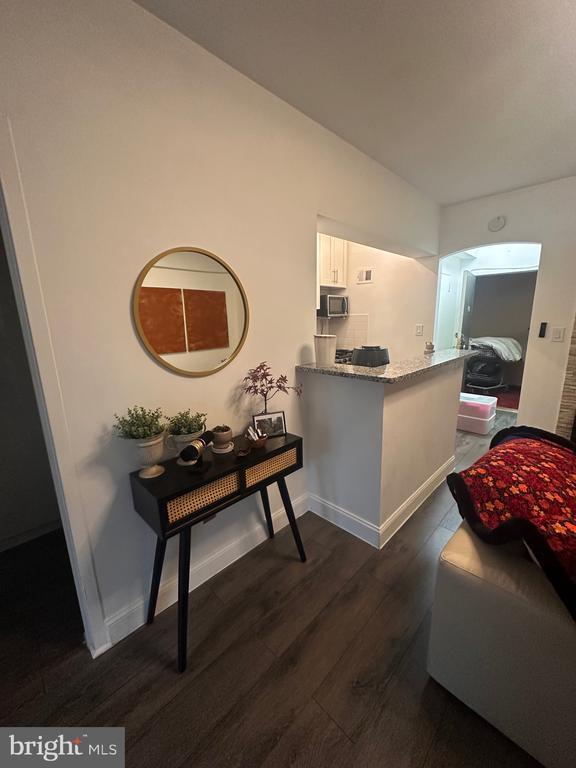 Building Photo - 1 Scott Cir NW