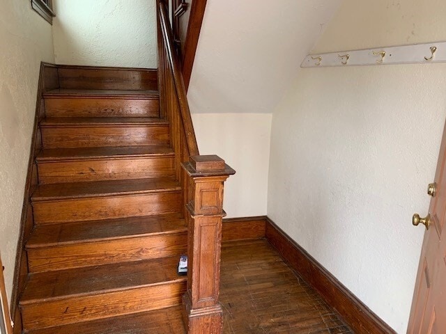 Building Photo - 237 Bridge St