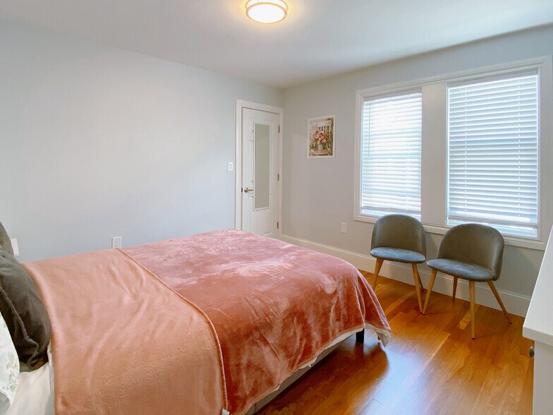 Building Photo - 16 Kimball Rd