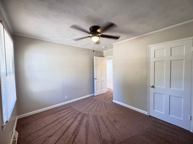 Building Photo - Freshly Updated 3Bedroom One Story Home