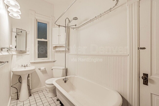 Building Photo - 2141 Irving St