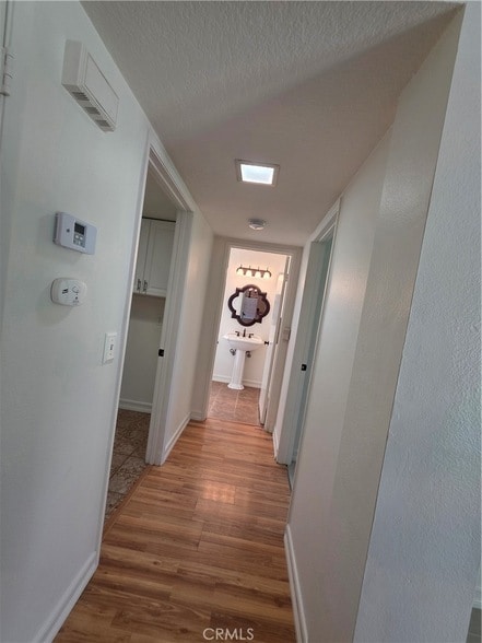 Building Photo - 13436 Cypress Ave