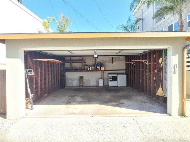 Building Photo - 321 Manhattan Ave