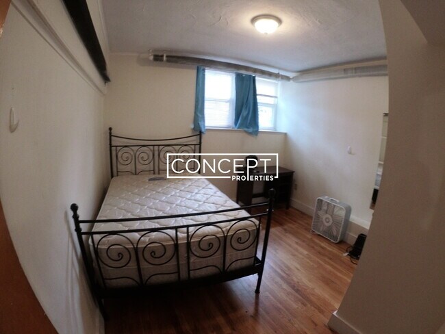 Building Photo - 241 Freeman St