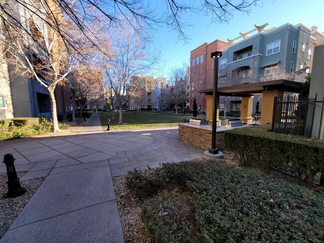 Building Photo - 44 E Serene Ave