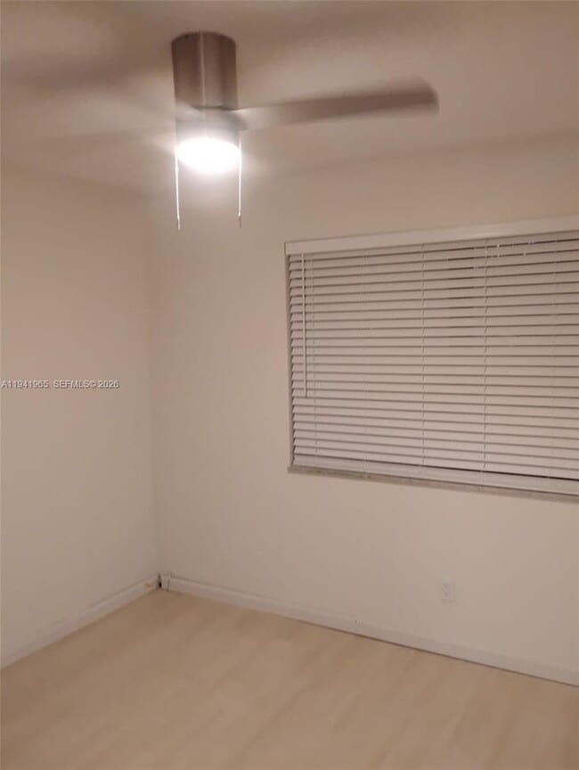 Building Photo - 1760 Bayberry Dr