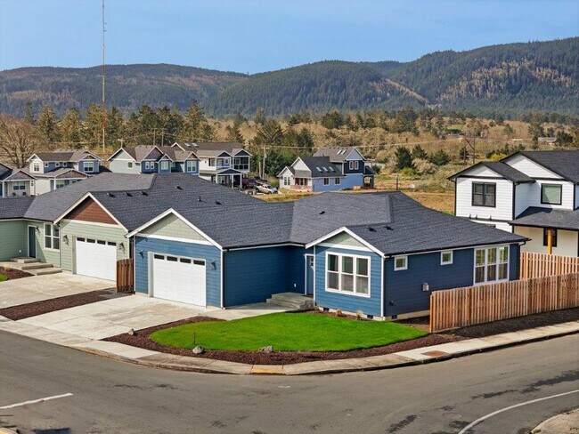 Building Photo - 1396 Seabright Wy