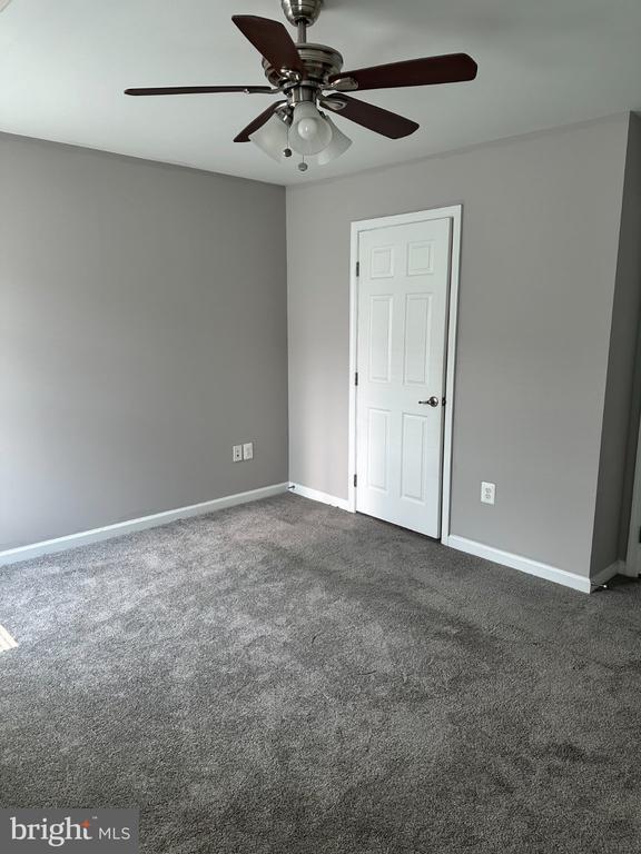 Building Photo - 9365 Paragon Way
