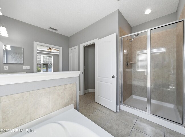 Building Photo - 4483 Plantation Oaks Blvd