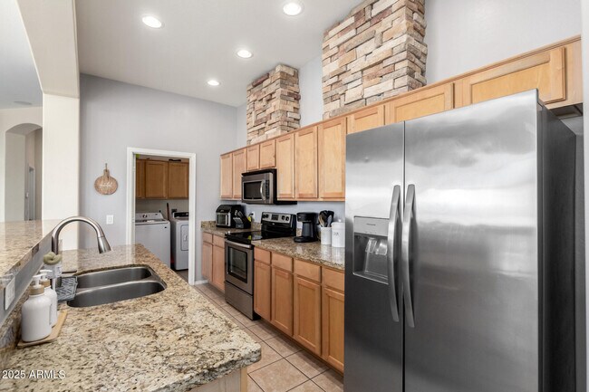 Building Photo - 42424 N Gavilan Peak Pkwy