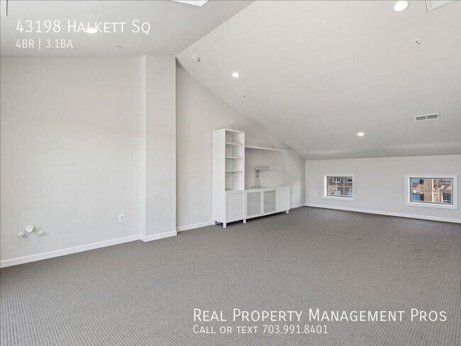 Building Photo - 43198 Halkett Sq