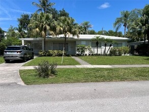 Building Photo - 8025 SW 62nd Pl