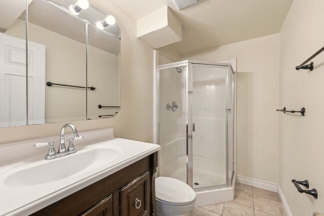 Building Photo - Split Level Home Features 4BD/2BA, Large Backyard and Deck. Newly Renovated Kitchen!  Convenient ...