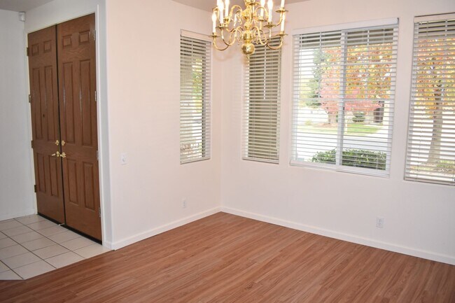 Building Photo - 469 Anacapa Dr