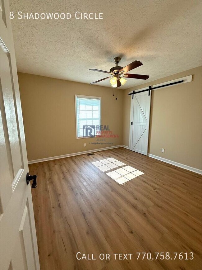 Building Photo - 8 Shadowood Cir SE