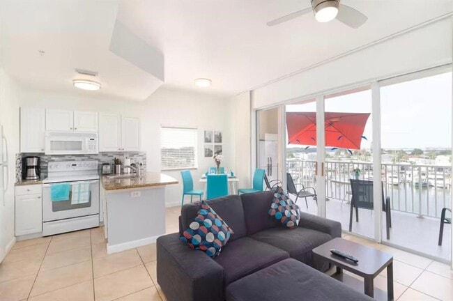 Building Photo - 8800 Bay Pines Blvd