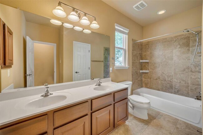 Building Photo - 10821 Crosbyton Ln