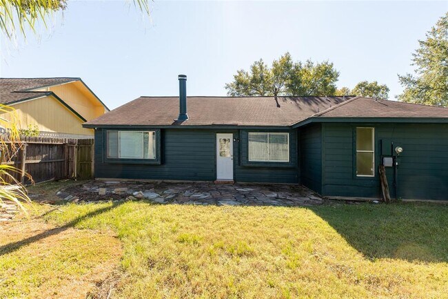 Building Photo - 2823 Allyson Ln