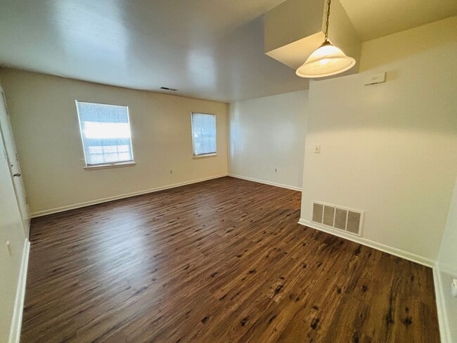 Building Photo - 311 Loudon Rd