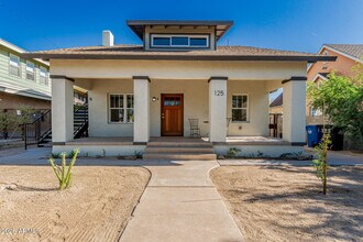 Building Photo - 125 N 11th Ave