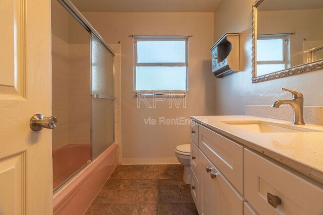 Building Photo - 713 San Francis Ave