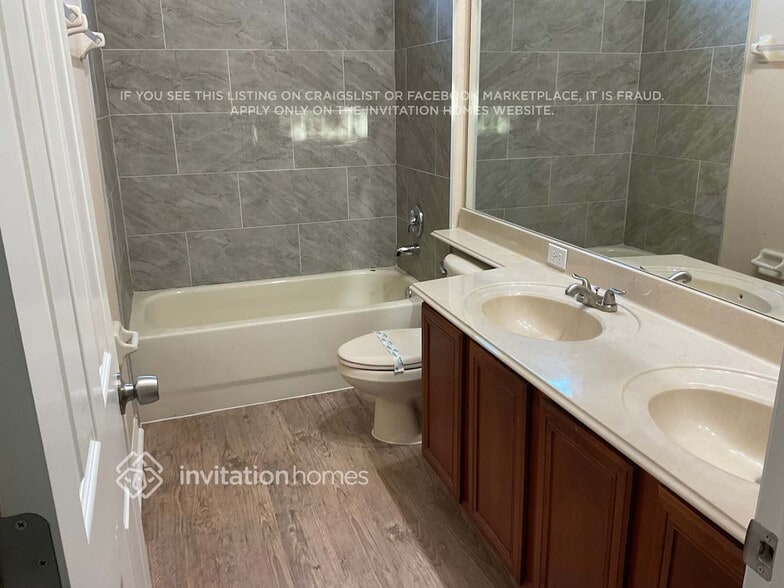 Building Photo - 14824 Cedar Branch Way