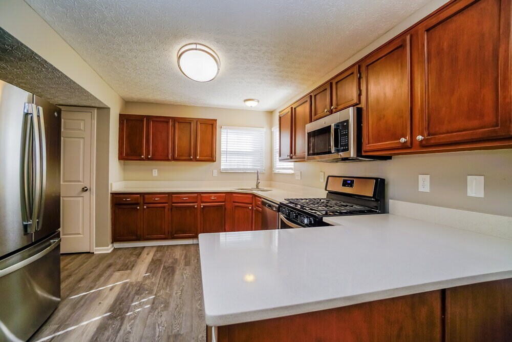 Building Photo - 6134 Northcliff Blvd