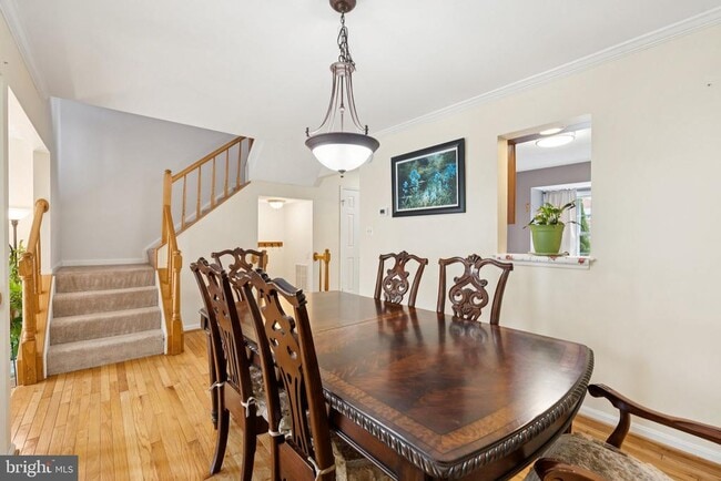 Building Photo - 907 Smartts Ln NE