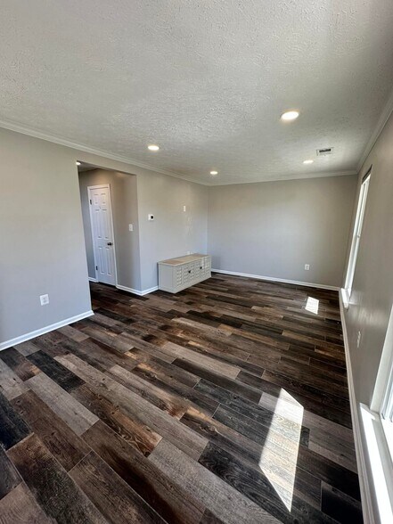 Building Photo - 101 Wood Duck Cir