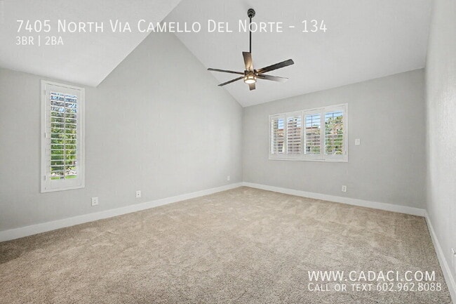 Building Photo - 7405 N Vía Camello Del Norte